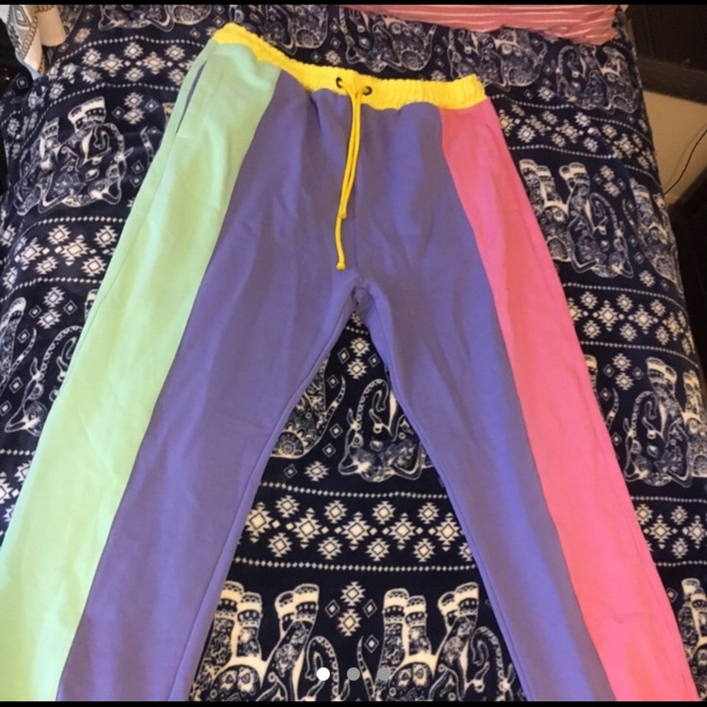 RARE TEDDY FRESH JOGGERS!